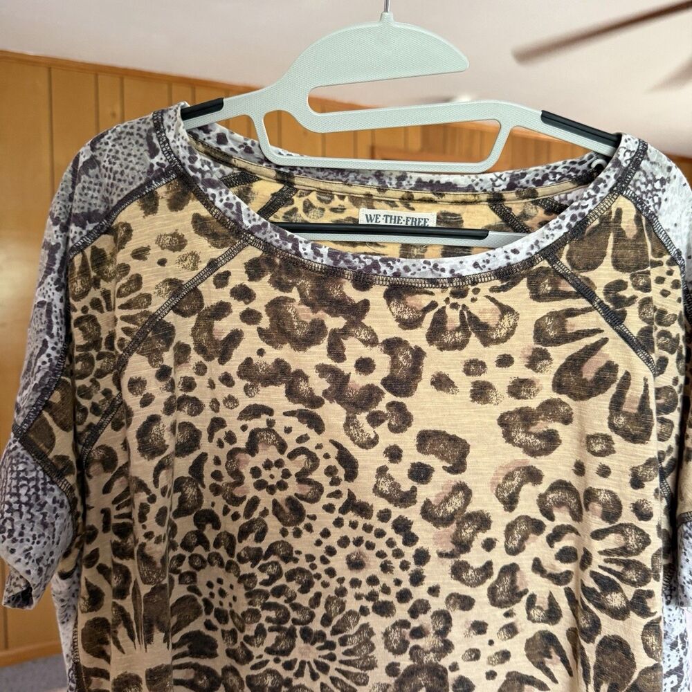 Free People We The Free Wild Thang Tee - Size Small Oversized Animal Print Top - Picture 6 of 12